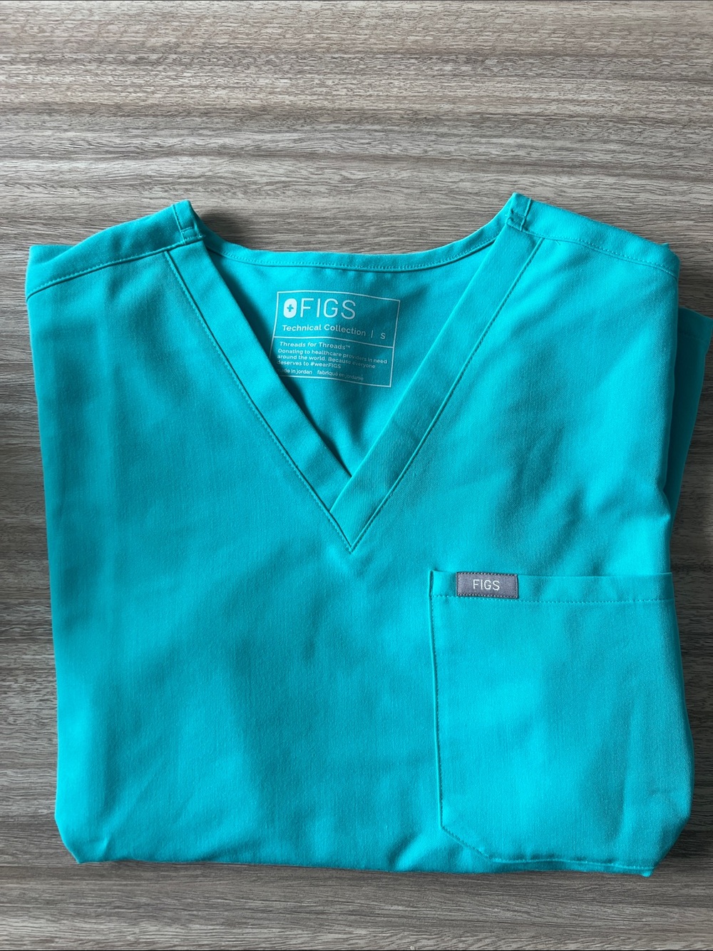 Figs Catarina One Pocket Top in Oasis